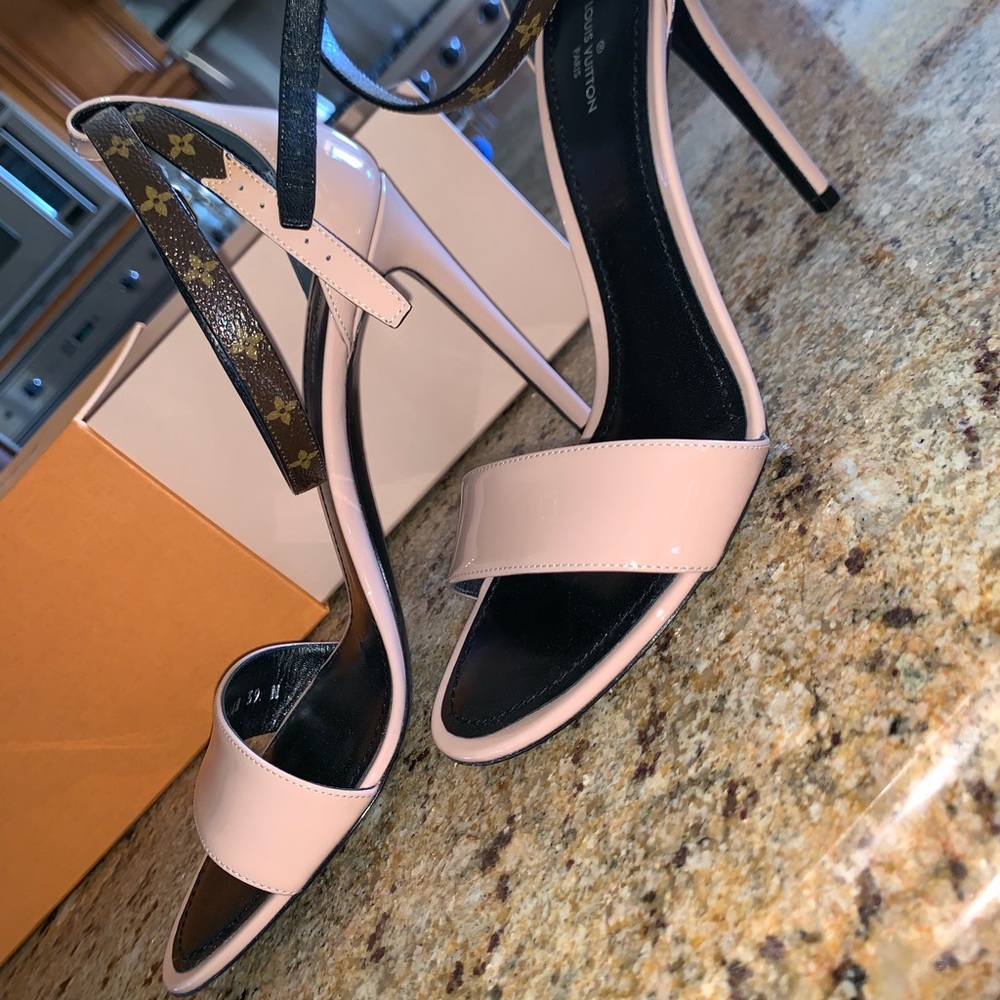 SOLD! Louis Vuitton Heels